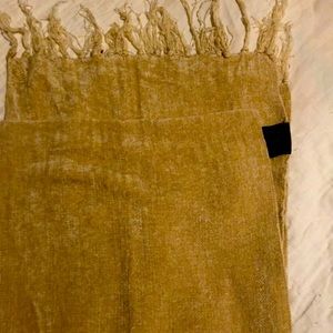 Kenneth Cole Scarf